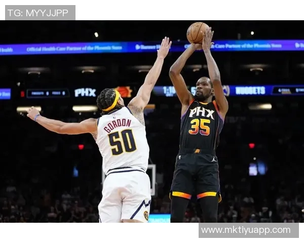 杜兰特生涯最低球权使用率场均出手仅168次引发关注 杜兰特生涯最低球权使用率场均出手仅168次引发关注