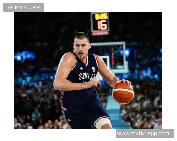 约基奇豪取35分15板却称比赛不轻松展现真正实力与拼搏精神 约基奇豪取35分15板却称比赛不轻松展现真正实力与拼搏精神